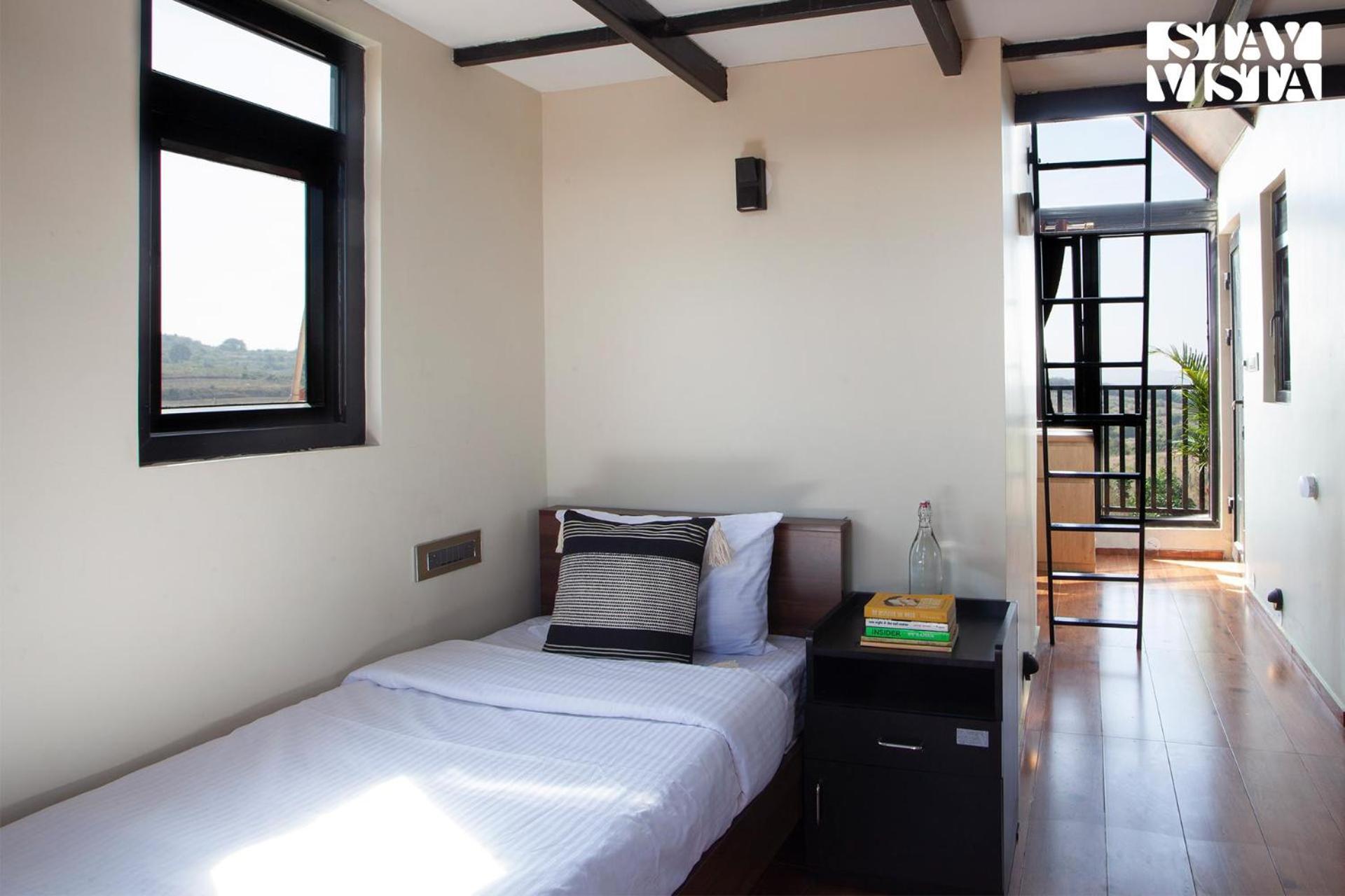 Stayvista At Hillside Harmony Pvt Pool & Free Breakfast Bangalore Buitenkant foto